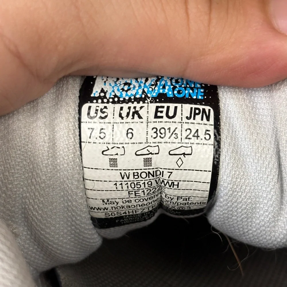 Hoka One One Bondi 7 Womens 7.5 Running Shoes White White 1110519 WWH Sneaker